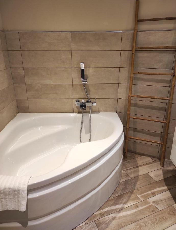 Hotel Calavita Rooftop & Spa San-Martino-di-Lota Экстерьер фото