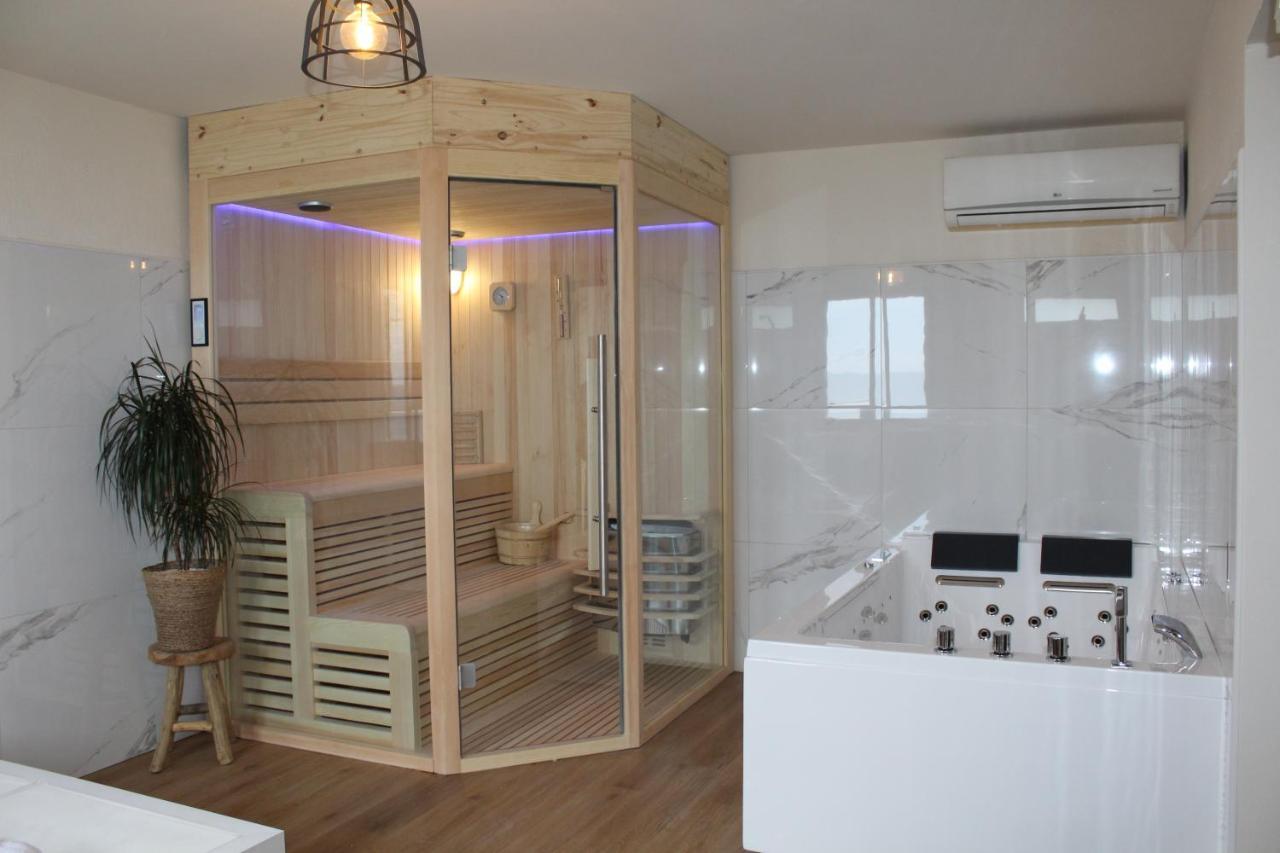 Hotel Calavita Rooftop & Spa San-Martino-di-Lota Экстерьер фото